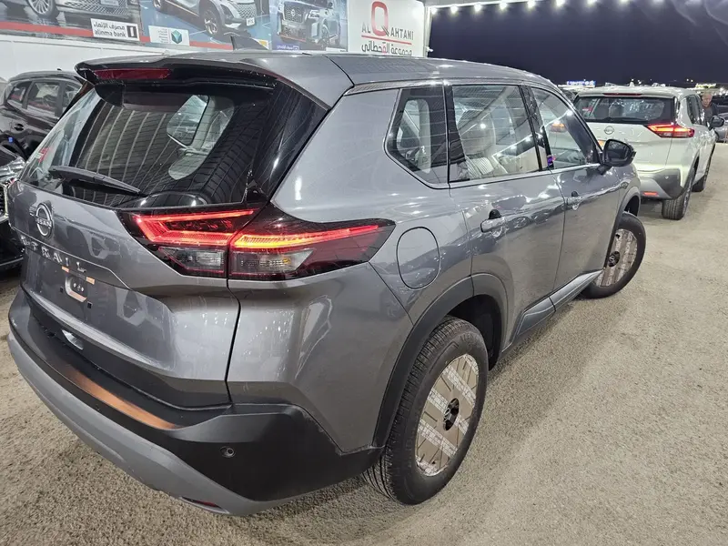 Discover undefined undefined Exterior Interior Images.Find all aspects and details of cars.