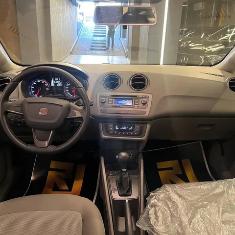 Discover undefined undefined Exterior Interior Images.Find all aspects and details of cars.