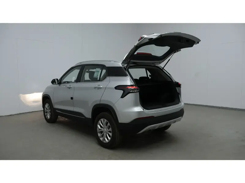 Discover undefined undefined Exterior Interior Images.Find all aspects and details of cars.