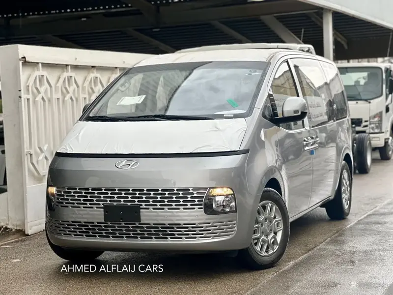 Discover undefined undefined Exterior Interior Images.Find all aspects and details of cars.