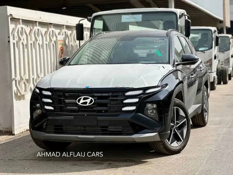 Discover undefined undefined Exterior Interior Images.Find all aspects and details of cars.