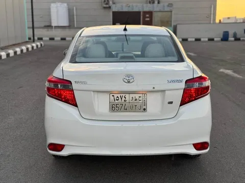 Toyota Yaris 2015