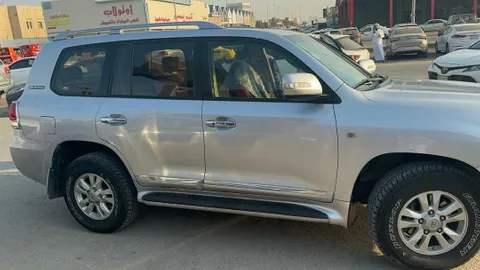 Toyota Land Cruiser 2011