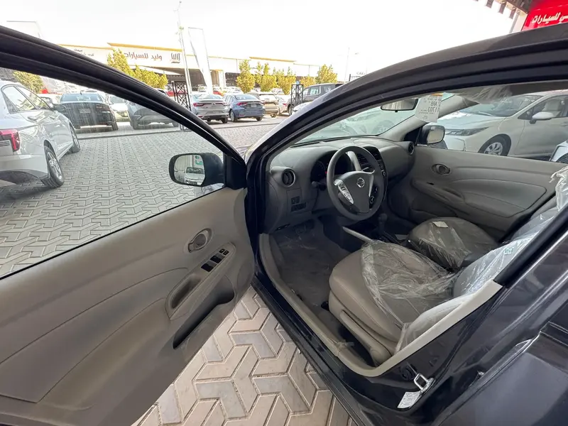 Nissan Sunny 2023