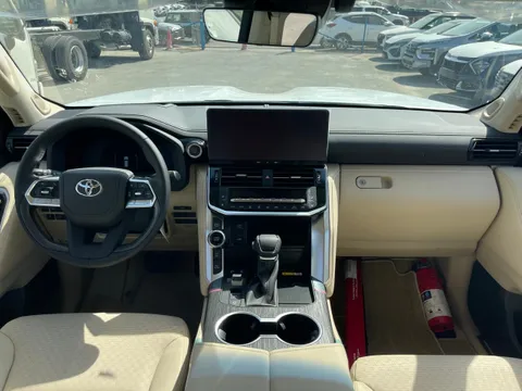 New Toyota Land Cruiser 3.5T VXR 2025