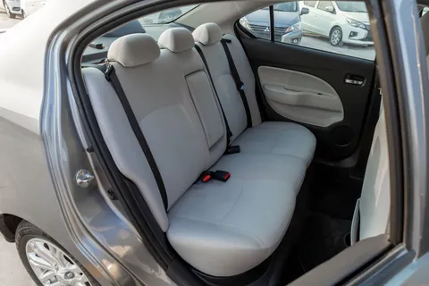 Mitsubishi Attrage 1.2 GLX 2022
