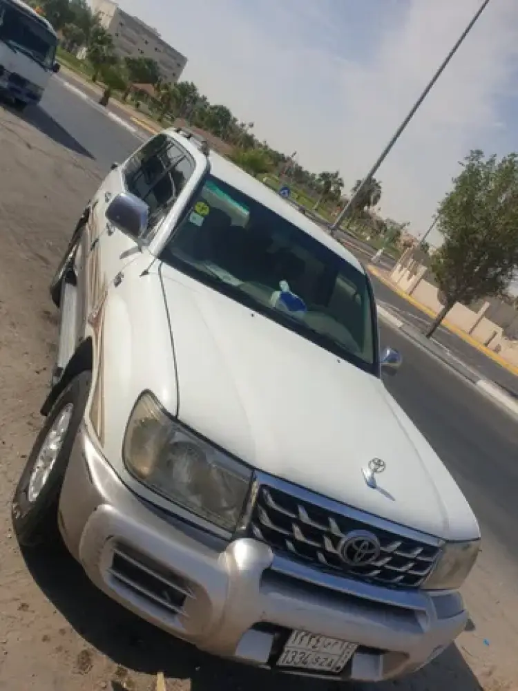 toyota toyota-land-cruiser image Toyota Land Cruiser 2001