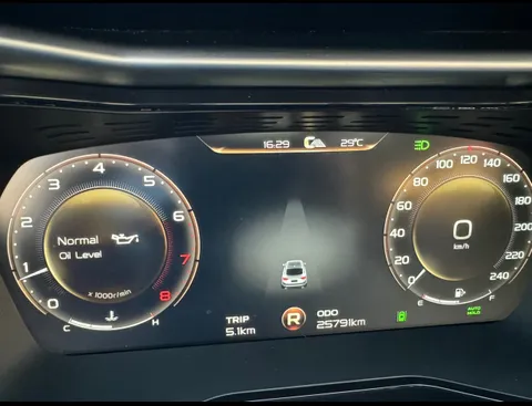 Discover undefined undefined Exterior Interior Images.Find all aspects and details of cars.