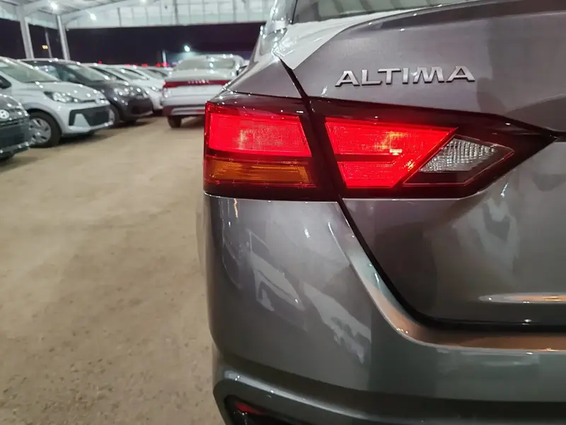 Nissan Altima 2024
