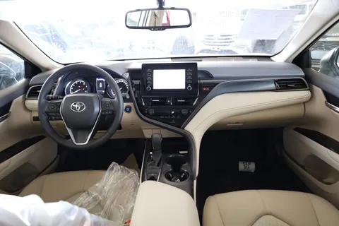 New Toyota Camry 2.5L GLE 204 HP 2023
