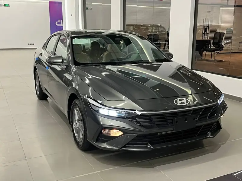 Hyundai Elantra 2025
