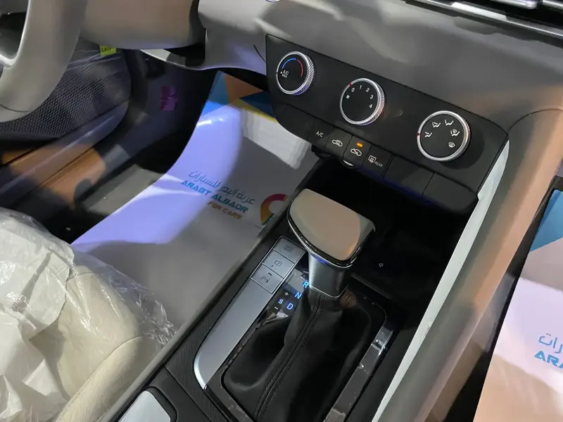 Hyundai Elantra 2025