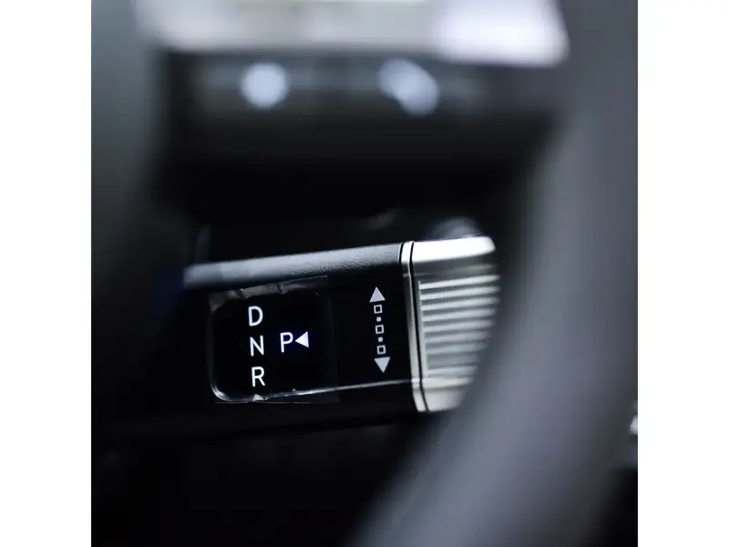 Discover undefined undefined Exterior Interior Images.Find all aspects and details of cars.