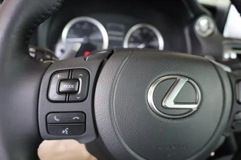Discover undefined undefined Exterior Interior Images.Find all aspects and details of cars.