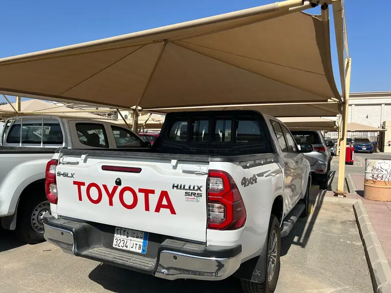 Toyota Hilux 2023
