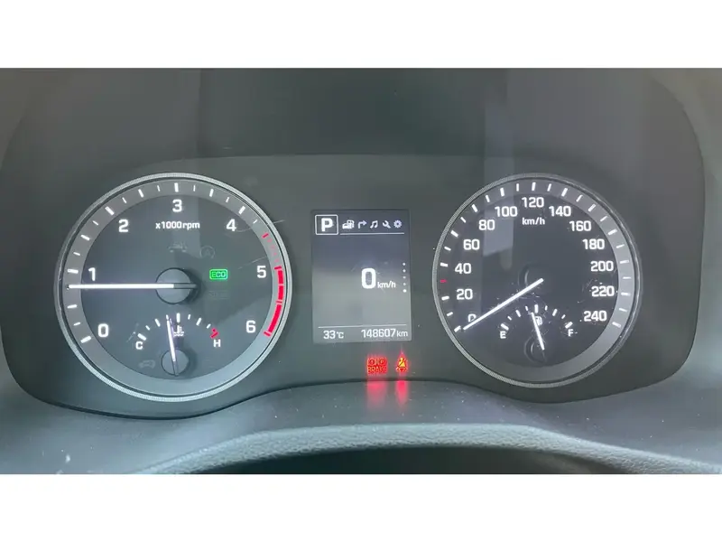 Discover undefined undefined Exterior Interior Images.Find all aspects and details of cars.