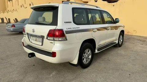 Toyota Land Cruiser 2011