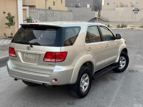 Toyota Fortuner 2006