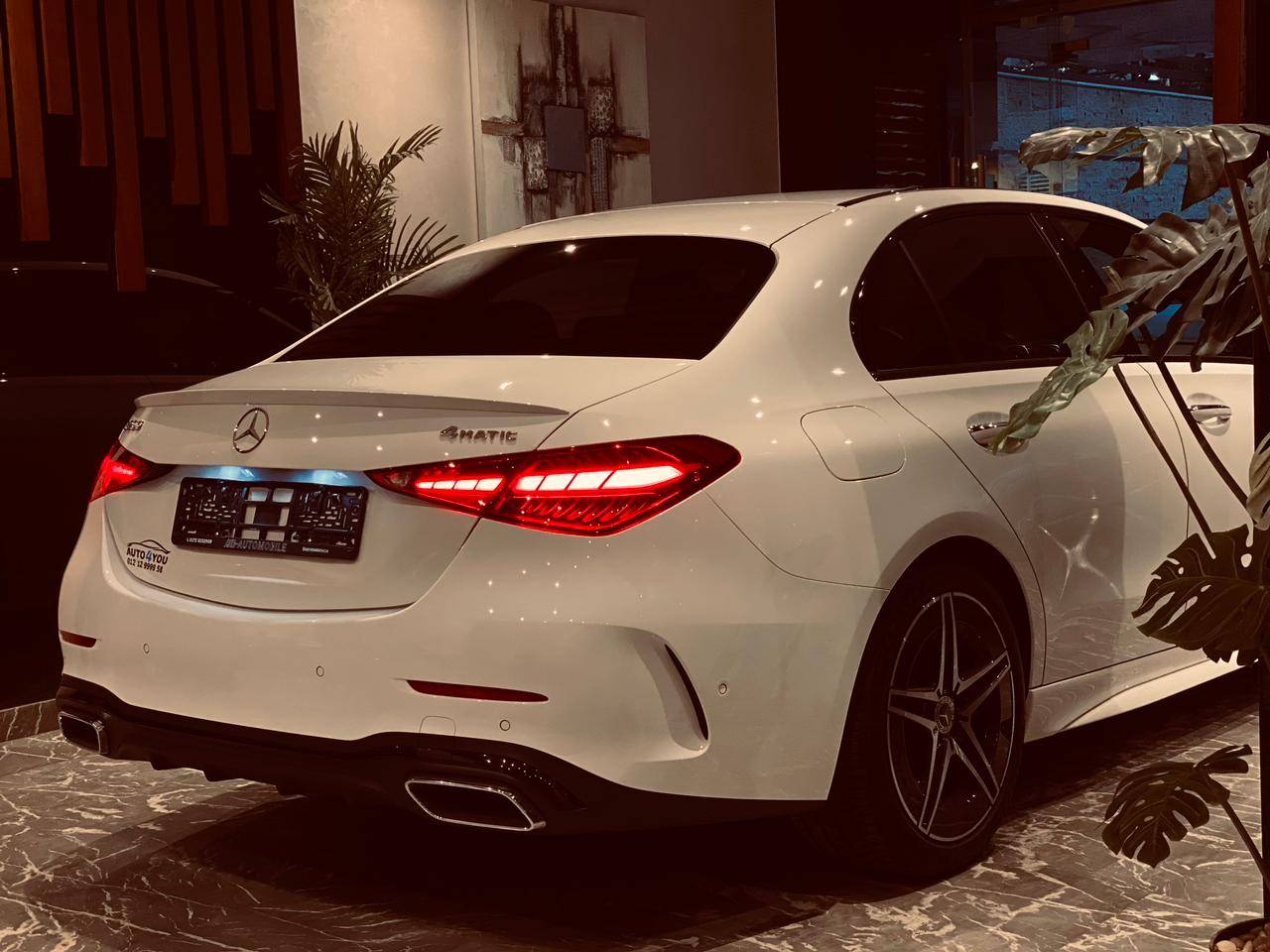 مرسيدس بنز C Class 2023