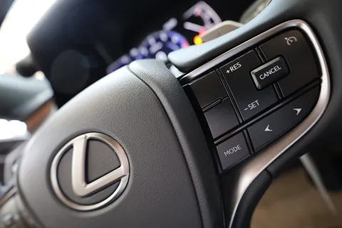 New Lexus ES 350 4 door 3.5L 2023