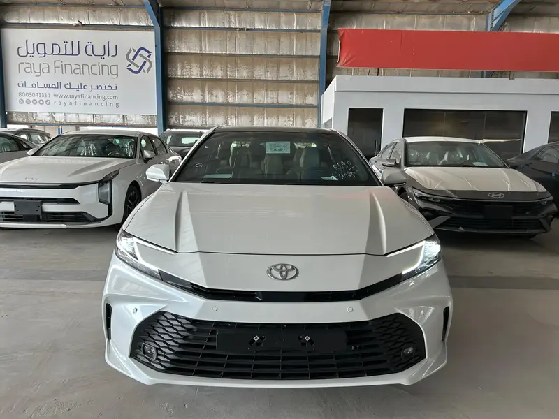 تويوتا كامري 2025 LE