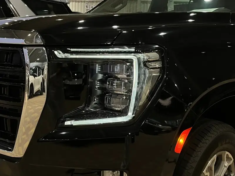 Discover undefined undefined Exterior Interior Images.Find all aspects and details of cars.