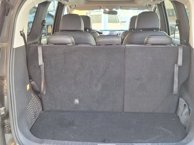 Discover undefined undefined Exterior Interior Images.Find all aspects and details of cars.