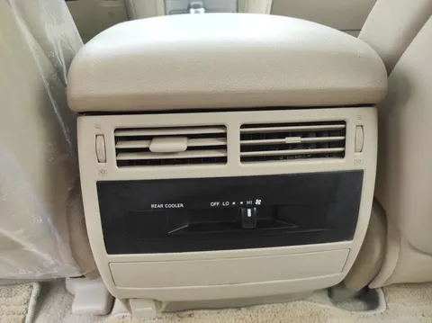 Toyota Land Cruiser 4.0L GXR 2019