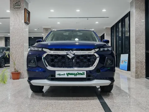 Discover undefined undefined Exterior Interior Images.Find all aspects and details of cars.