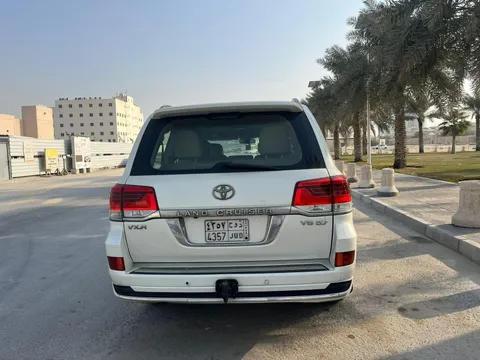 Toyota Land Cruiser 2010