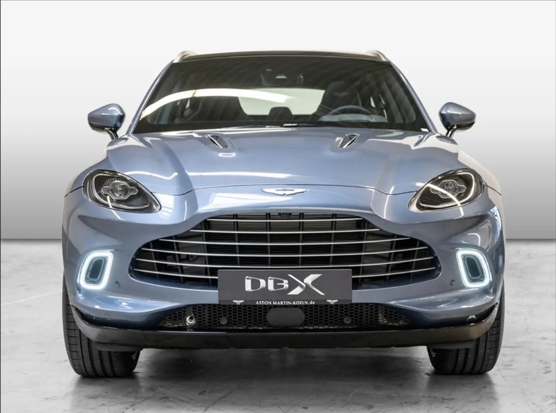 Aston Martin DBX 2024