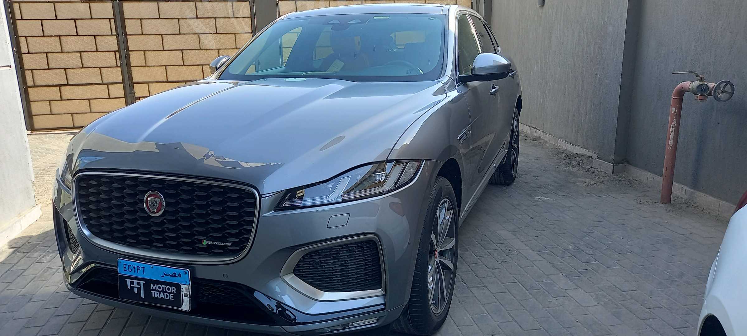 جاكوار F Pace 2022