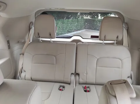 Toyota Land Cruiser 4.0L GXR 2019