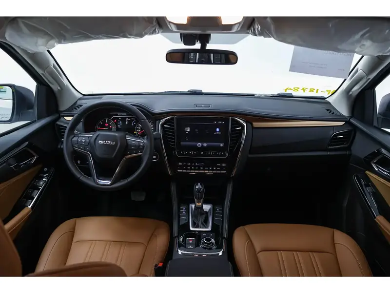 Isuzu MUX 2024