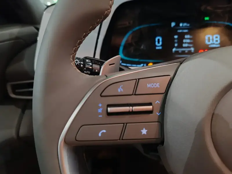 Hyundai Elantra 2025