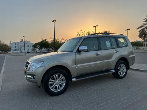 New Mitsubishi Pajero GLS V6 2020