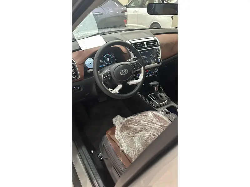 Discover undefined undefined Exterior Interior Images.Find all aspects and details of cars.
