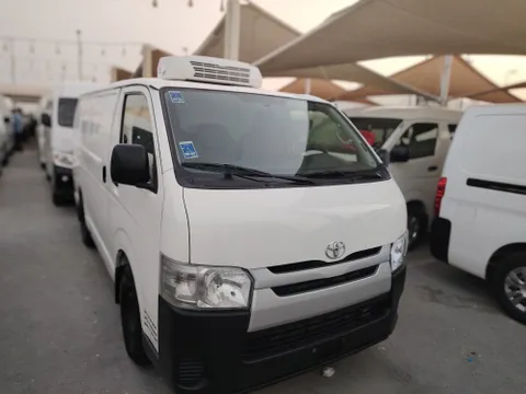 Toyota Hiace CHILLER VAN 2017
