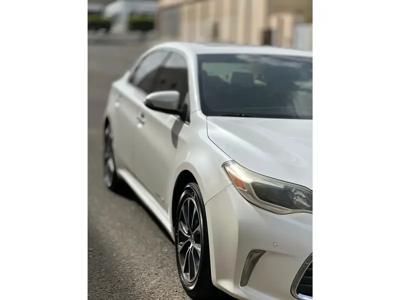 Toyota Avalon 2016