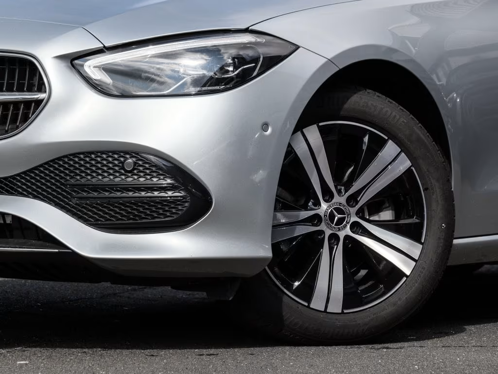 Mercedes Benz C Class 2024