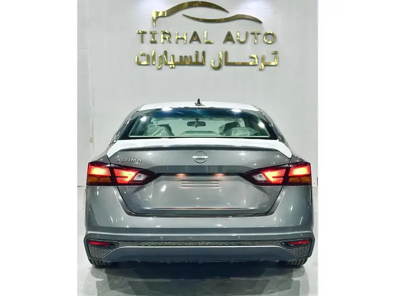 Nissan Altima 2025