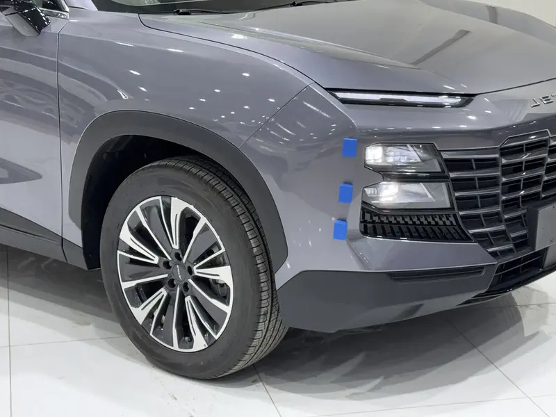 Discover undefined undefined Exterior Interior Images.Find all aspects and details of cars.