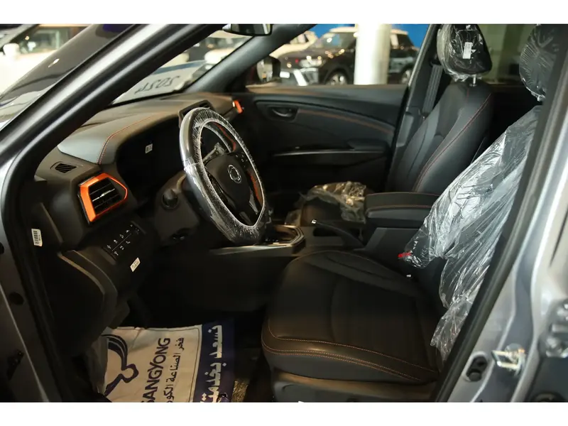 Discover undefined undefined Exterior Interior Images.Find all aspects and details of cars.