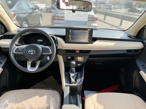 Discover undefined undefined Exterior Interior Images.Find all aspects and details of cars.