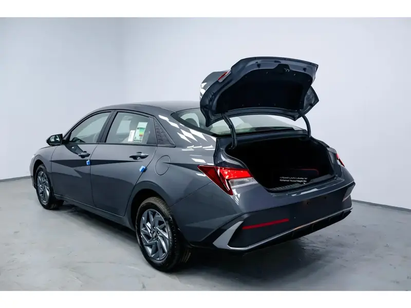 Discover undefined undefined Exterior Interior Images.Find all aspects and details of cars.