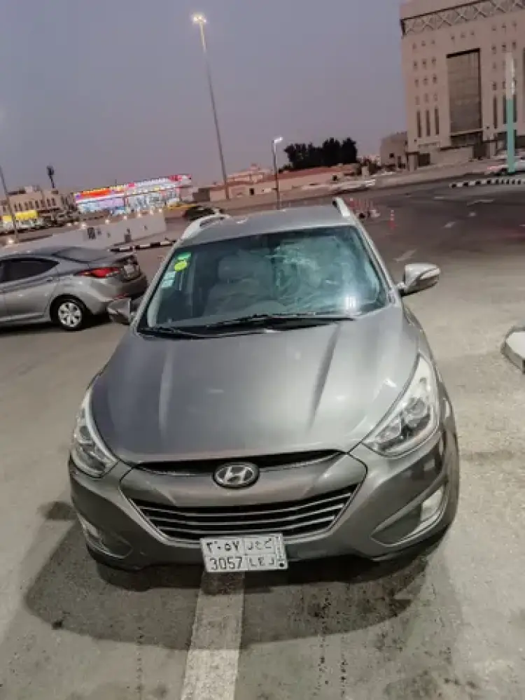 hyundai hyundai-tucson image Hyundai Tucson 2015