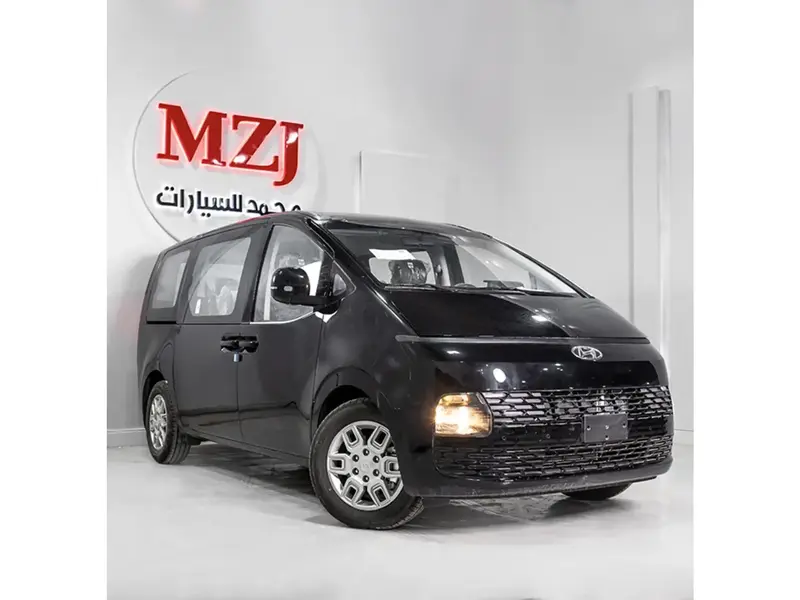 Discover undefined undefined Exterior Interior Images.Find all aspects and details of cars.