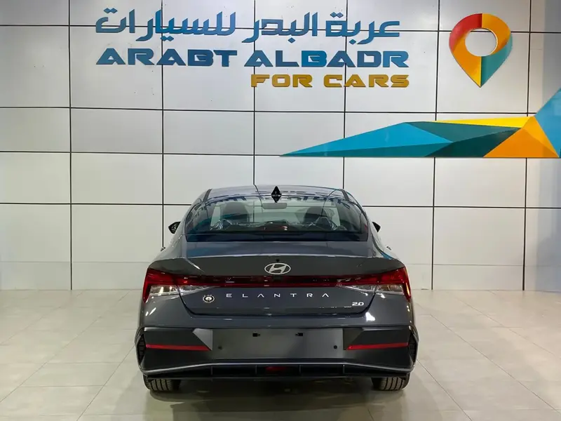 Hyundai Elantra 2025