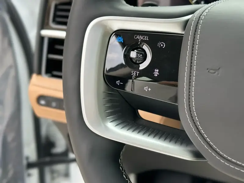 Infiniti QX80 2025