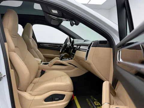 Porsche Cayenne Coupe Base 2022